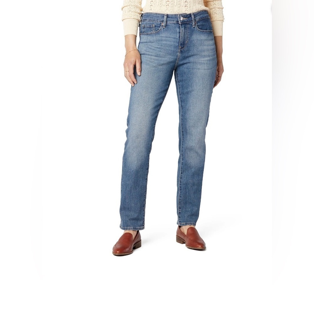Women's Classic Straight Leg Denim Jeans
